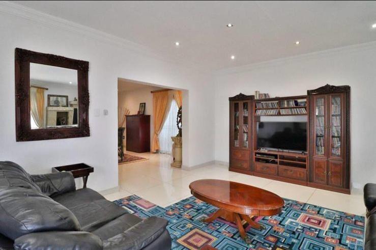 To Let 4 Bedroom Property for Rent in Erasmia Gauteng