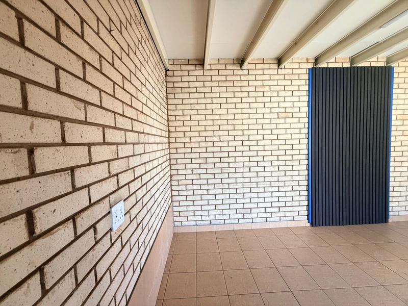 To Let Commercial Property for Rent in Sunderland Ridge Gauteng