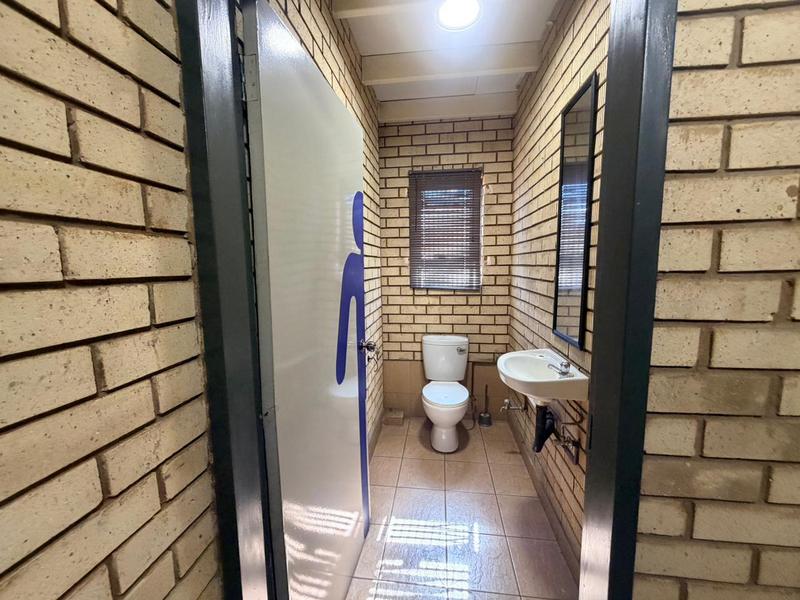 To Let Commercial Property for Rent in Sunderland Ridge Gauteng