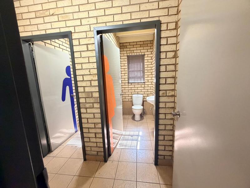To Let Commercial Property for Rent in Sunderland Ridge Gauteng