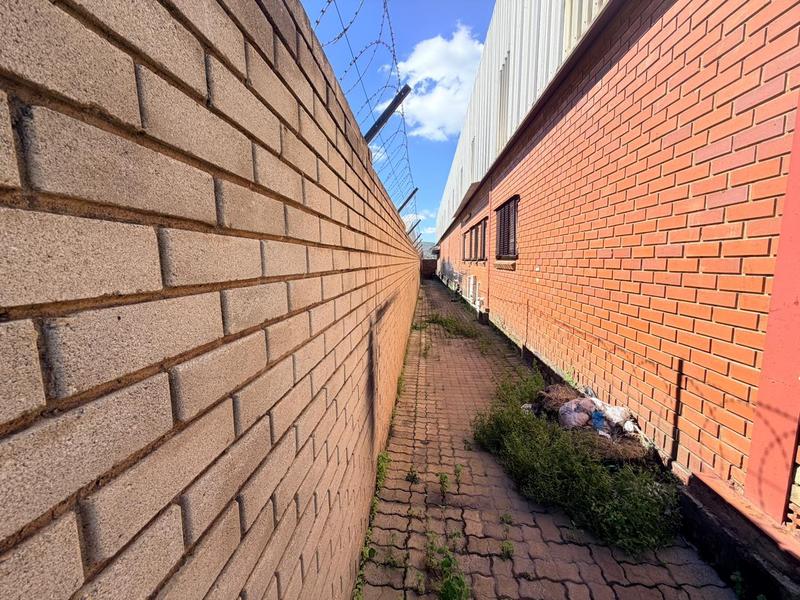 To Let Commercial Property for Rent in Sunderland Ridge Gauteng