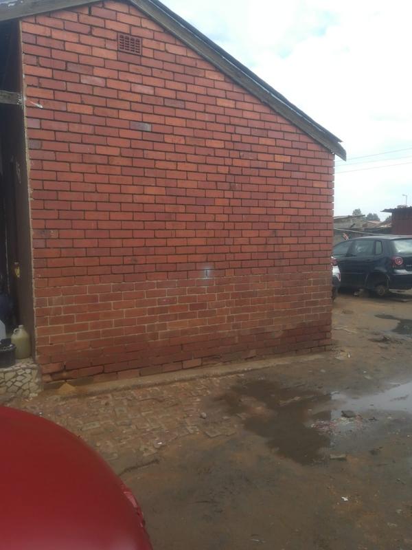 2 Bedroom Property for Sale in Orlando Gauteng