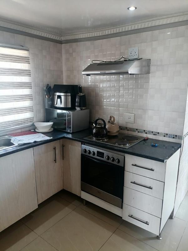 2 Bedroom Property for Sale in Zola Gauteng