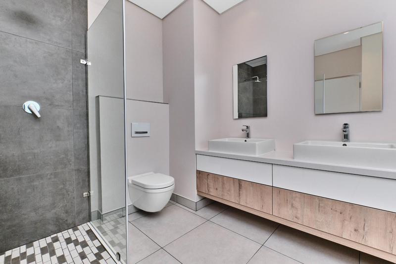 To Let 3 Bedroom Property for Rent in Hurlingham Gauteng