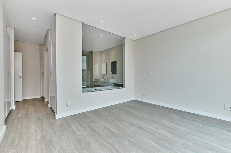 To Let 3 Bedroom Property for Rent in Hurlingham Gauteng