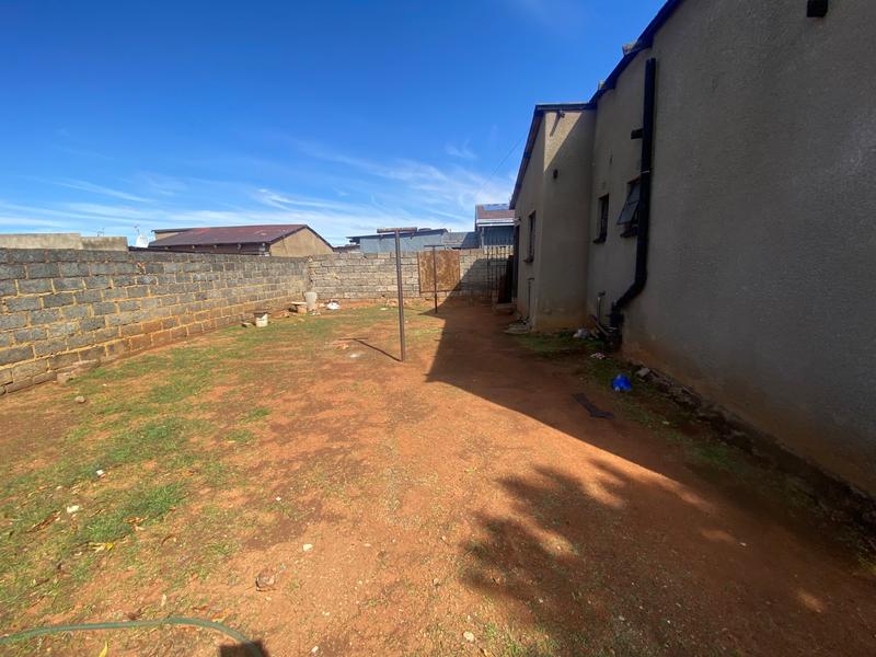 2 Bedroom Property for Sale in Katlehong South Gauteng