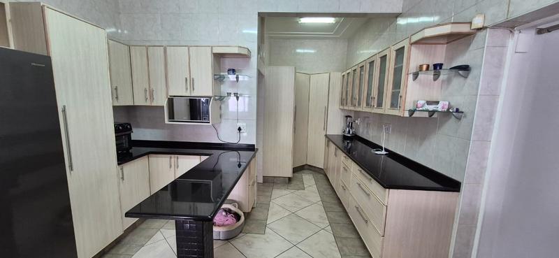 3 Bedroom Property for Sale in Selection Park Gauteng