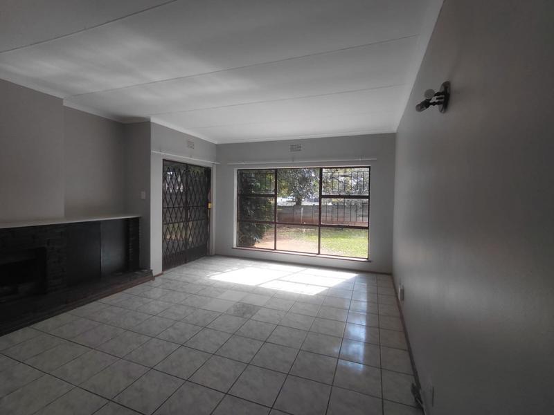 To Let 4 Bedroom Property for Rent in Birch Acres Gauteng
