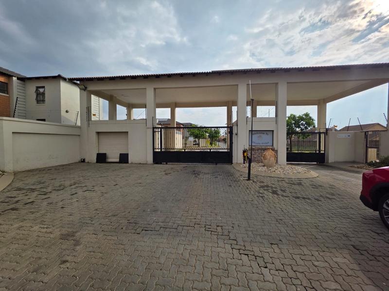 2 Bedroom Property for Sale in Pomona Gauteng