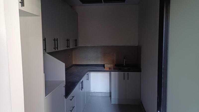 To Let Commercial Property for Rent in Kosmosdal Gauteng