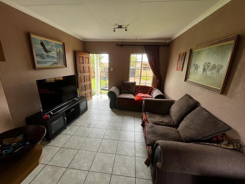 To Let 3 Bedroom Property for Rent in The Reeds Gauteng