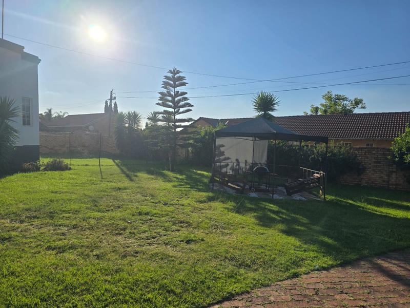 To Let 3 Bedroom Property for Rent in The Reeds Gauteng