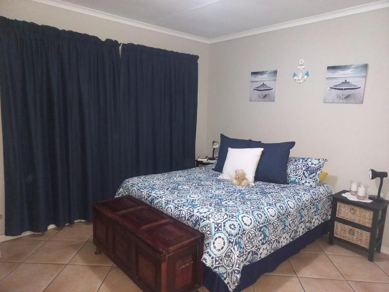 2 Bedroom Property for Sale in Rooihuiskraal Gauteng