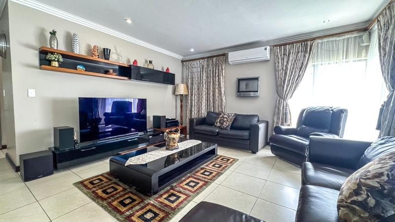 To Let 3 Bedroom Property for Rent in Midstream Estate Gauteng