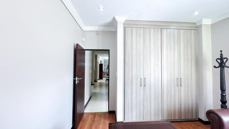 To Let 3 Bedroom Property for Rent in Midstream Estate Gauteng