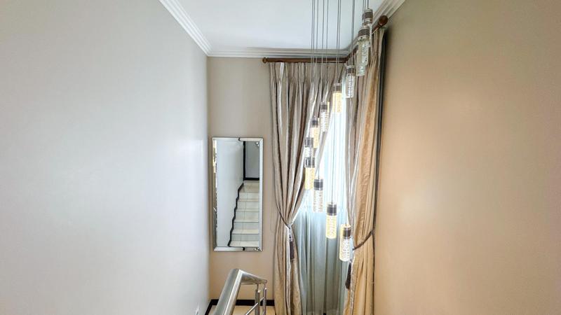 To Let 3 Bedroom Property for Rent in Midstream Estate Gauteng