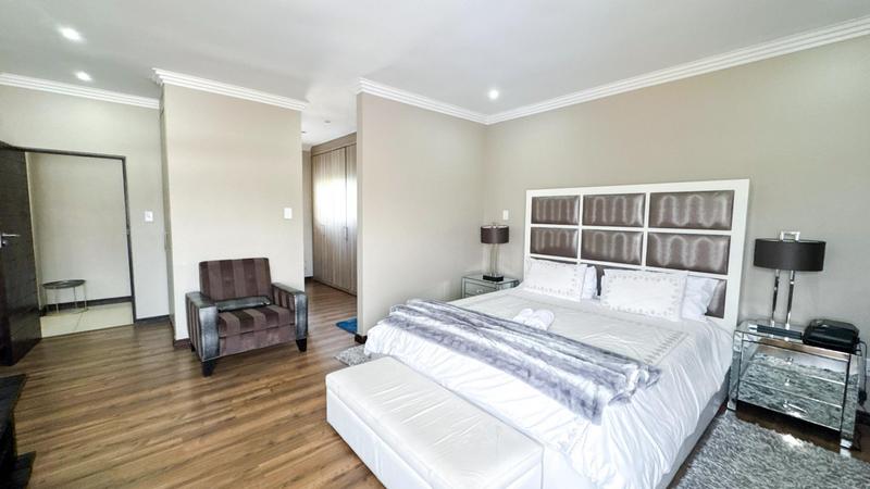 To Let 3 Bedroom Property for Rent in Midstream Estate Gauteng