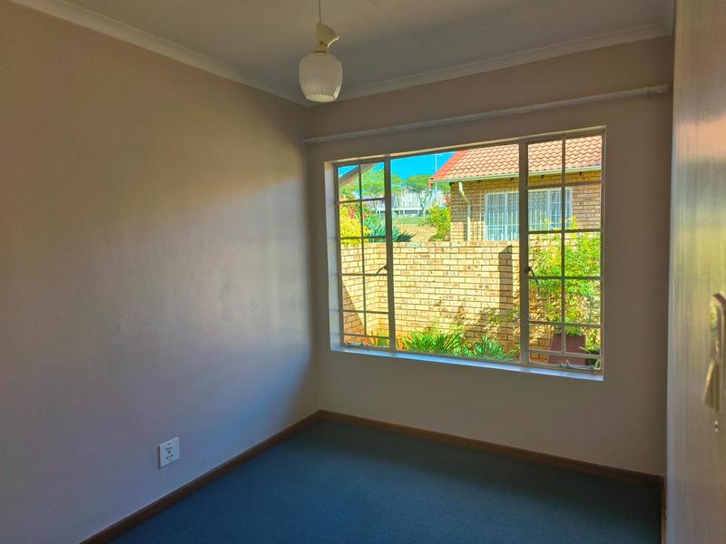 2 Bedroom Property for Sale in Faerie Glen Gauteng