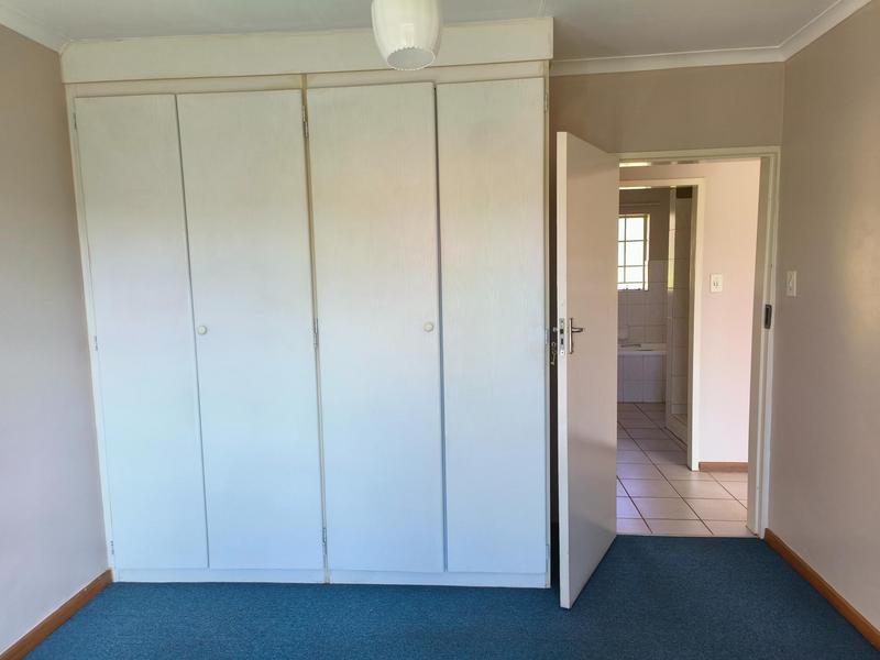 2 Bedroom Property for Sale in Faerie Glen Gauteng
