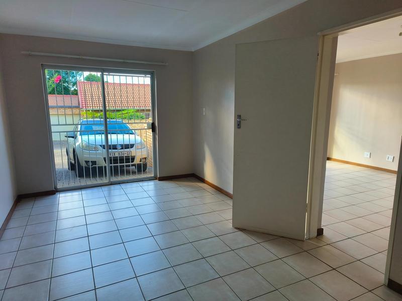 2 Bedroom Property for Sale in Faerie Glen Gauteng