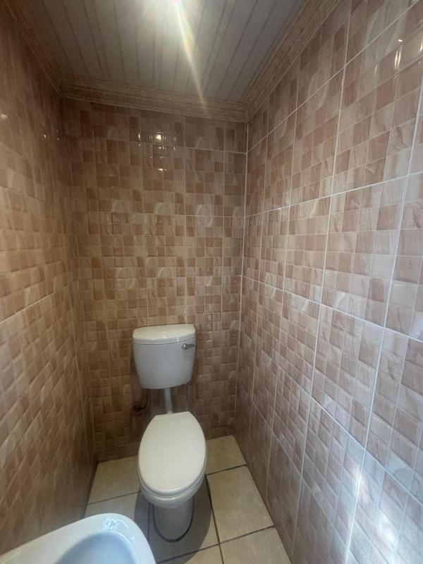 2 Bedroom Property for Sale in Fleurhof Gauteng