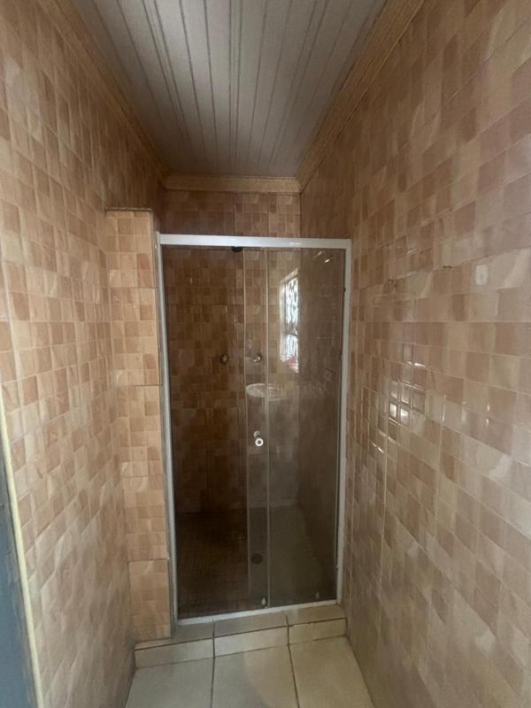 2 Bedroom Property for Sale in Fleurhof Gauteng