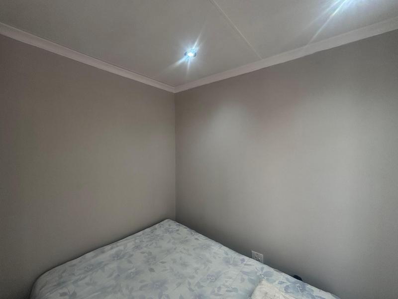 2 Bedroom Property for Sale in Fleurhof Gauteng