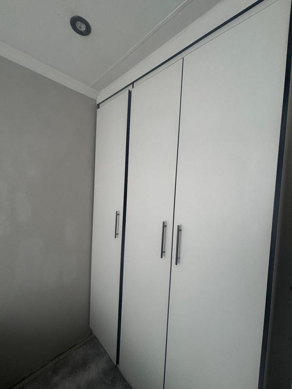 2 Bedroom Property for Sale in Fleurhof Gauteng