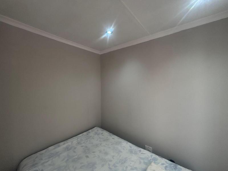 2 Bedroom Property for Sale in Fleurhof Gauteng