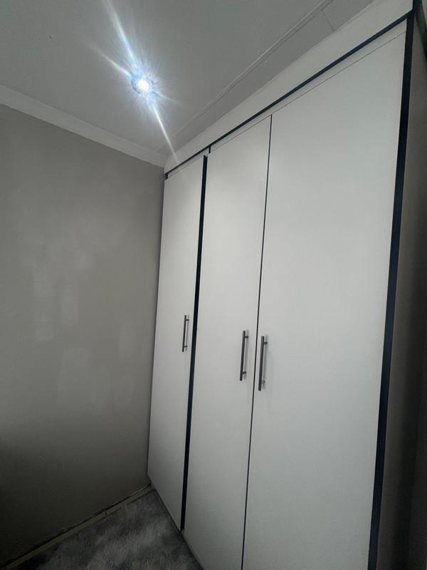 2 Bedroom Property for Sale in Fleurhof Gauteng