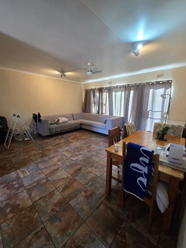 To Let 2 Bedroom Property for Rent in Dayanglen Gauteng