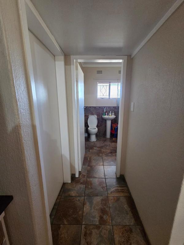 To Let 2 Bedroom Property for Rent in Dayanglen Gauteng