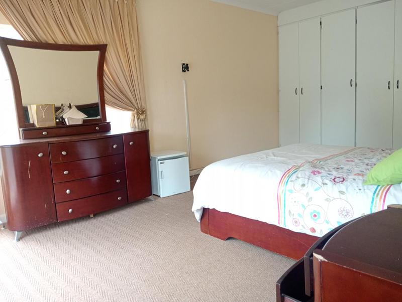 5 Bedroom Property for Sale in Rangeview Ext 4 Gauteng