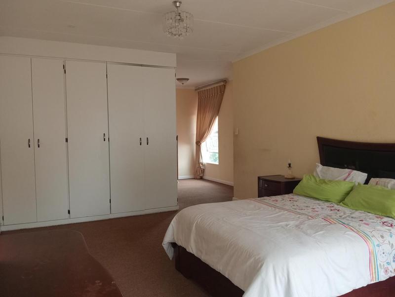 5 Bedroom Property for Sale in Rangeview Ext 4 Gauteng