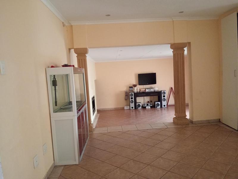 5 Bedroom Property for Sale in Rangeview Ext 4 Gauteng