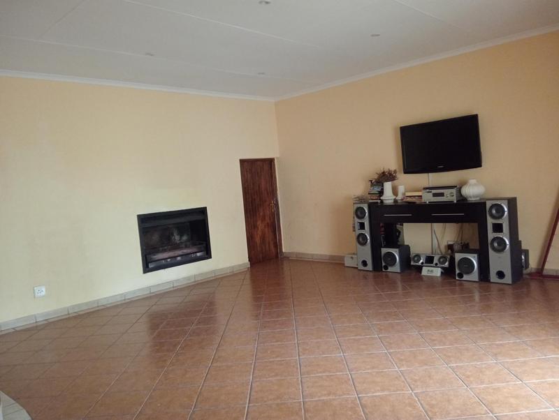 5 Bedroom Property for Sale in Rangeview Ext 4 Gauteng