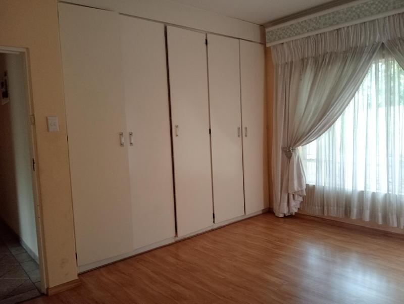 5 Bedroom Property for Sale in Rangeview Ext 4 Gauteng