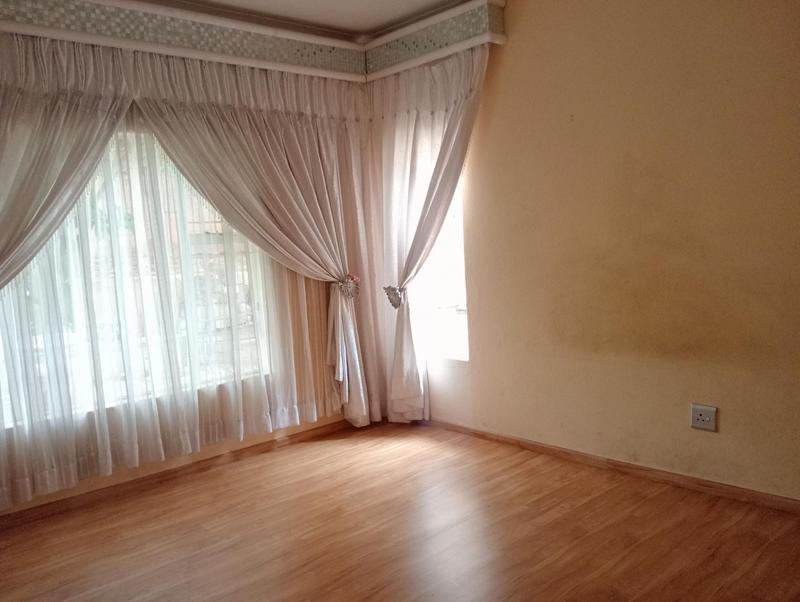 5 Bedroom Property for Sale in Rangeview Ext 4 Gauteng