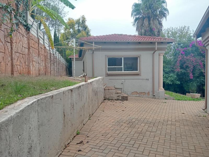 5 Bedroom Property for Sale in Rangeview Ext 4 Gauteng
