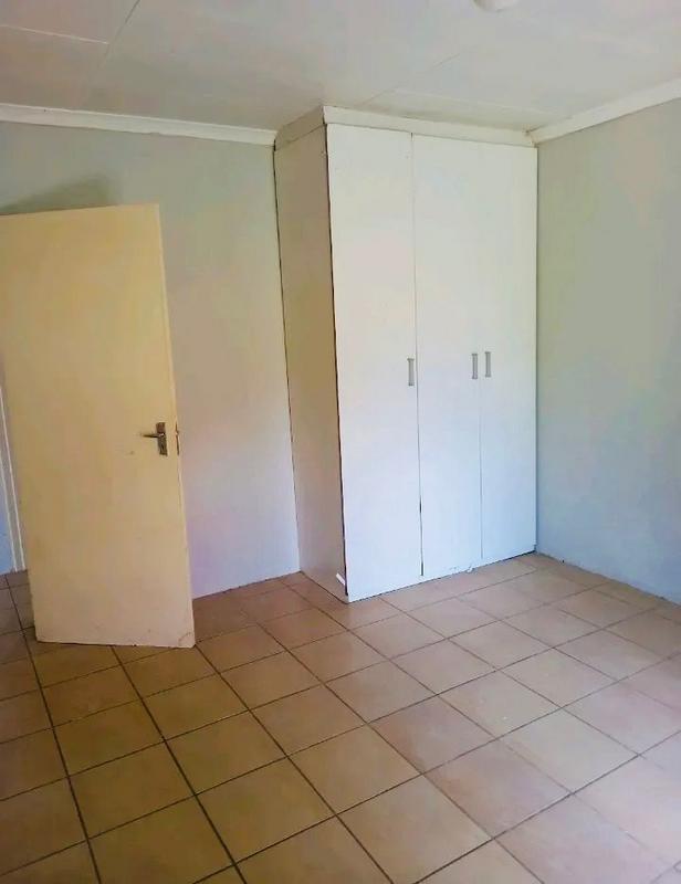 To Let 2 Bedroom Property for Rent in Lombardy East Gauteng