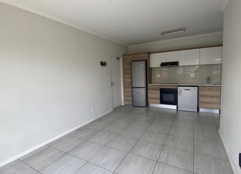 To Let 1 Bedroom Property for Rent in Waterfall Gauteng
