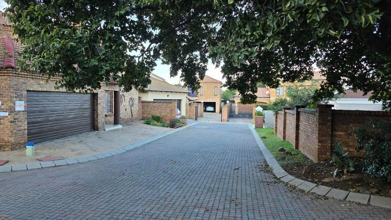 3 Bedroom Property for Sale in Albemarle Gauteng