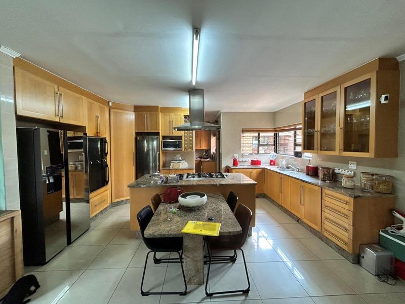 5 Bedroom Property for Sale in Helderwyk Gauteng