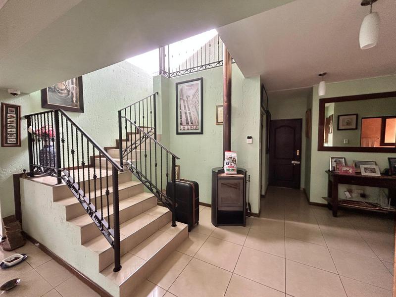 5 Bedroom Property for Sale in Helderwyk Gauteng