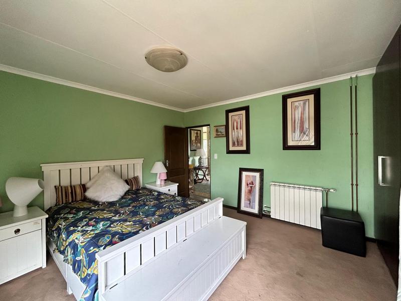 5 Bedroom Property for Sale in Helderwyk Gauteng
