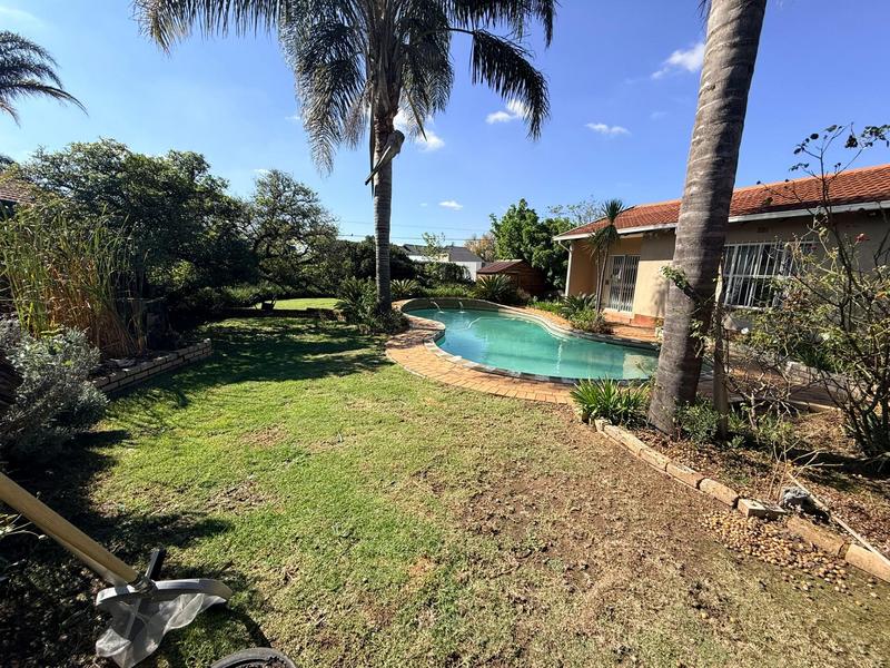 3 Bedroom Property for Sale in Glen Marais Gauteng