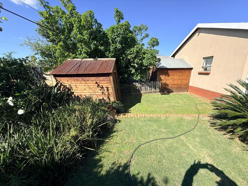 3 Bedroom Property for Sale in Glen Marais Gauteng