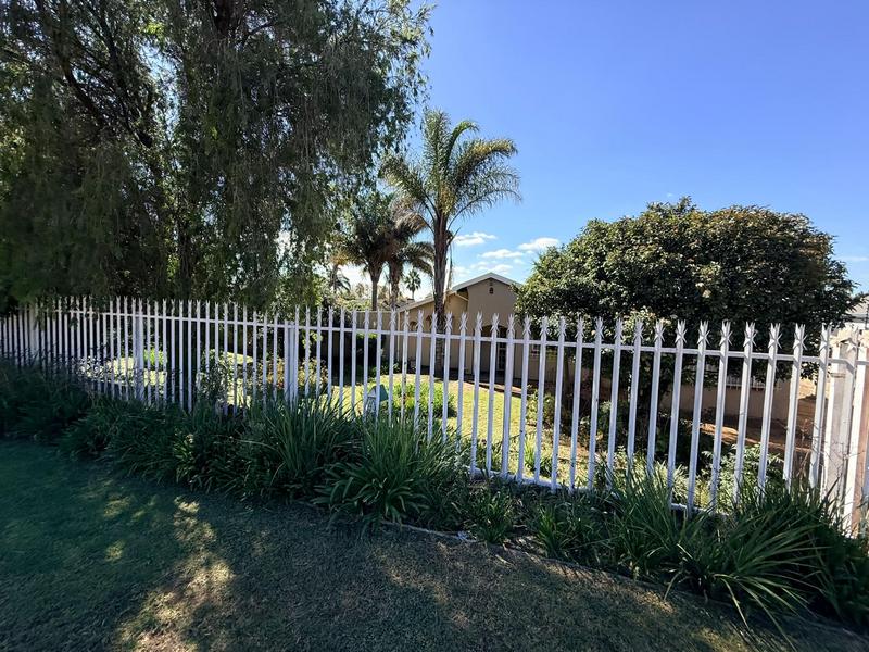 3 Bedroom Property for Sale in Glen Marais Gauteng