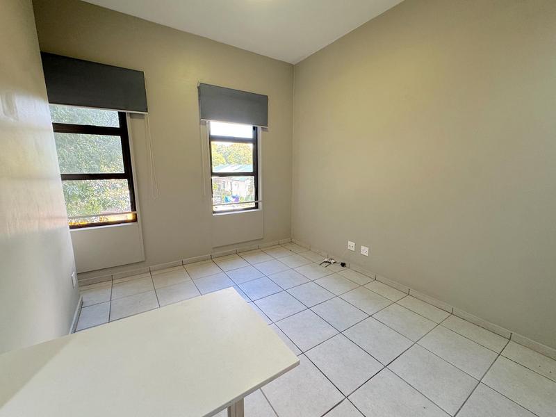 To Let 1 Bedroom Property for Rent in Rosebank Gauteng
