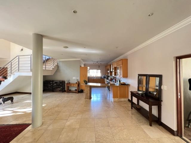 To Let 5 Bedroom Property for Rent in Morningside Gauteng